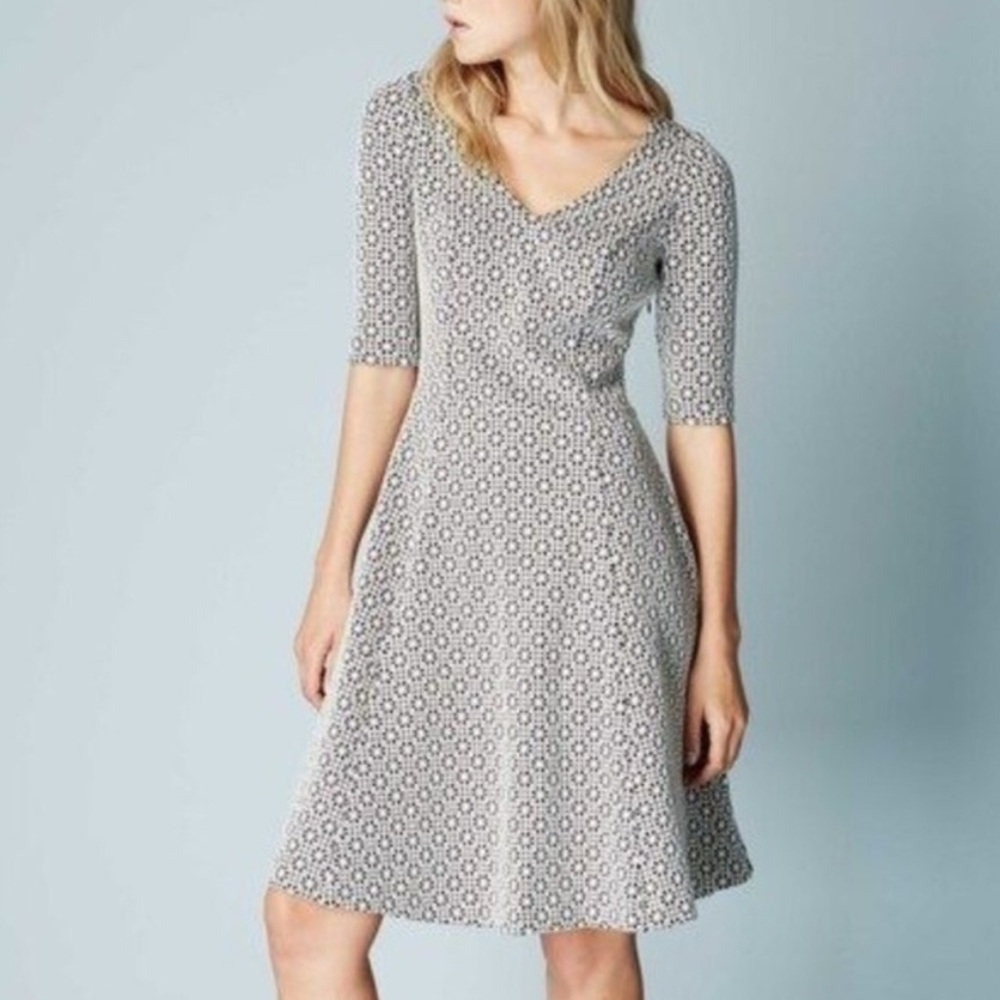Boden Annabel Knit A-line Fit and Flare Dress. Size 6L